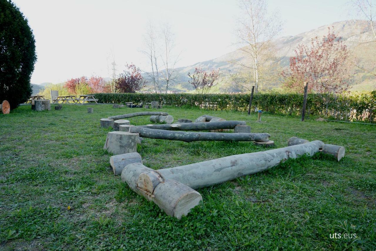 Abaraxka Hostel Disfruta La Via Verde Del Urola Hasta La Playa - Naturaleza Montanas Y Riqueza Cultural Azcoitia Exterior foto